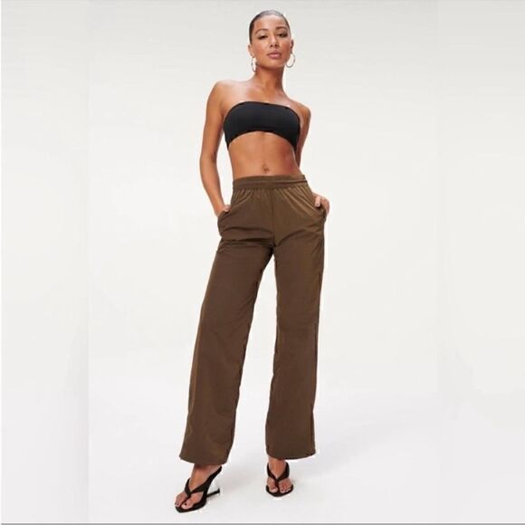 NWT Good American Wide Leg Track Pant Size M - Picture 1 of 15